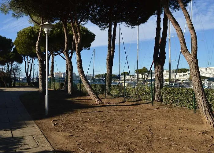 Appartamento Lumineux, Loggia&plancha à Port Camargue, 4 Couchages, Ménage Inclus - Fr-1-250-161